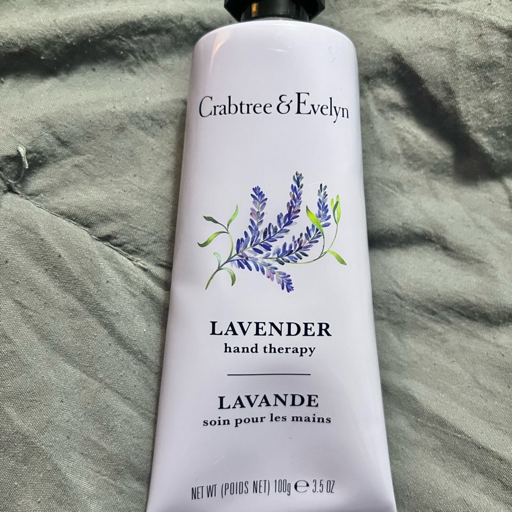 New Crabtree & Evelyn Lavender Hand Therapy Cream
